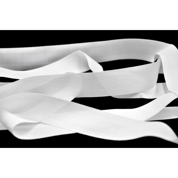 Тесьма окантовочная (лямовка), цвет: белый, ширина: 32мм, длина: 50м Код товара: (18)
